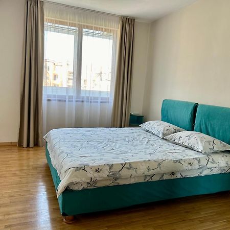 Fenix 2 Bedroom Apartment Varna Center 外观 照片