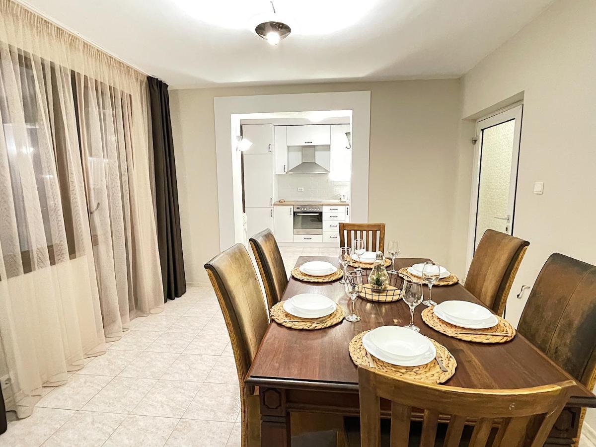 Fenix 2 Bedroom Apartment Varna Center 外观 照片